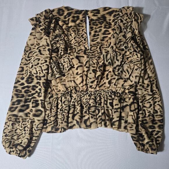 Express Leopard Print Ruffle Blouse Crop V-Neck Animal Chiffon Women's Large - Picture 2 of 9